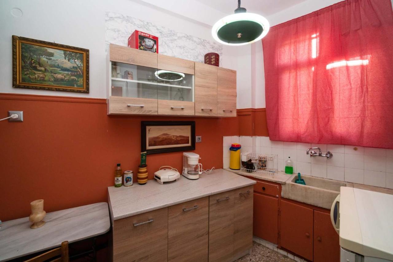 Acropolis View Vintage Style Apartment In Koukaki Atenas Exterior foto