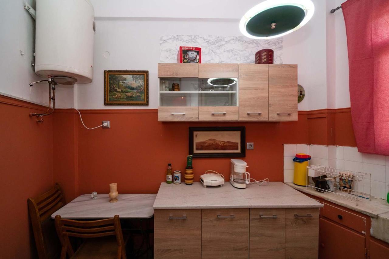 Acropolis View Vintage Style Apartment In Koukaki Atenas Exterior foto